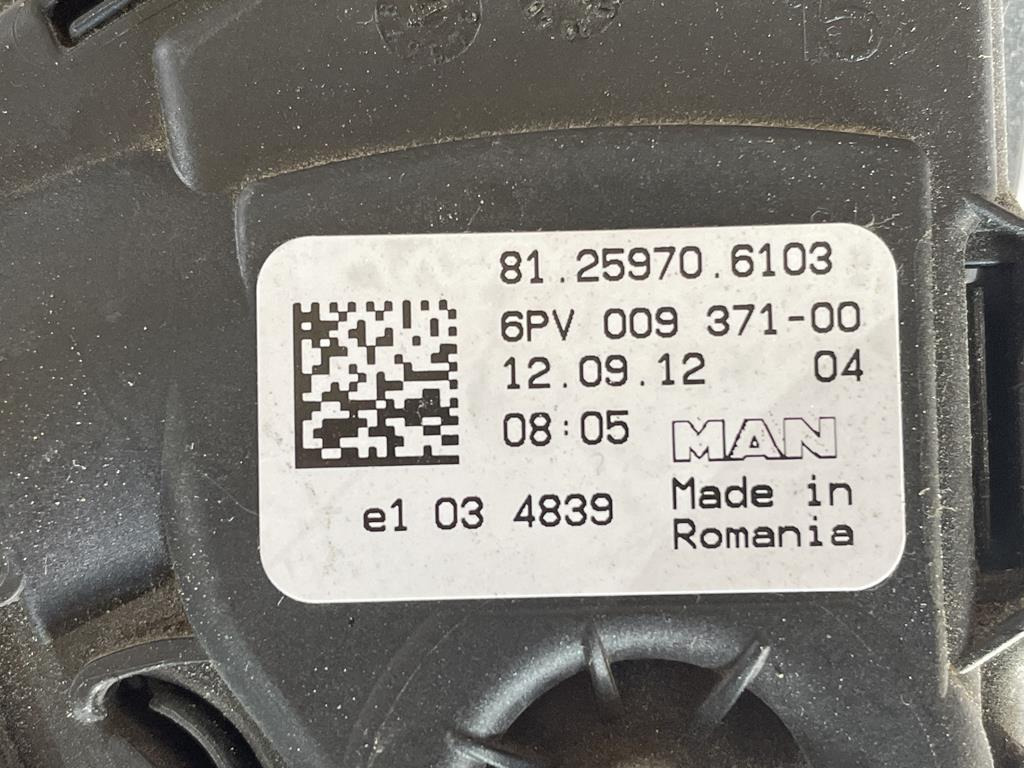 MAN - 81.25970.6103 - Pedal for Truck: picture 4 MAN - 81.25970.6103 - Pedal for Truck: picture 4