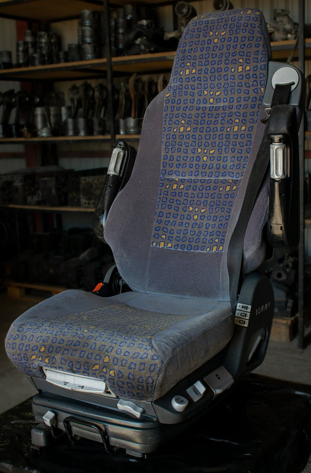 MAN TGA AIR SEAT - DRIVER - Seat for Truck: picture 2 MAN TGA AIR SEAT - DRIVER - Seat for Truck: picture 2