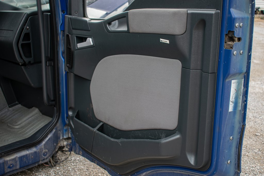 MAN TGL DOOR TRIM RIGHT - PASSENGER'S - Door and parts for Truck: picture 2 MAN TGL DOOR TRIM RIGHT - PASSENGER'S - Door and parts for Truck: picture 2