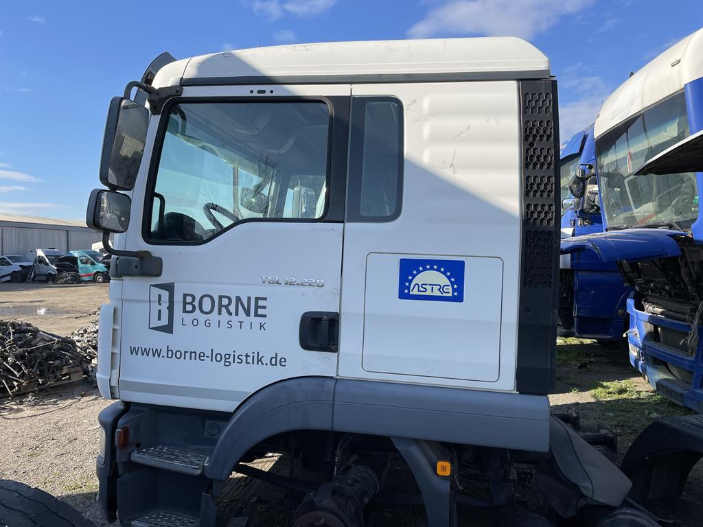 MAN TGL DOUBLE CAB 2012 - Cab for Truck: picture 3 MAN TGL DOUBLE CAB 2012 - Cab for Truck: picture 3