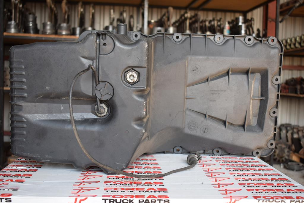 MERCEDES-BENZ ATEGO OM904 - Oil pan for Truck: picture 2 MERCEDES-BENZ ATEGO OM904 - Oil pan for Truck: picture 2