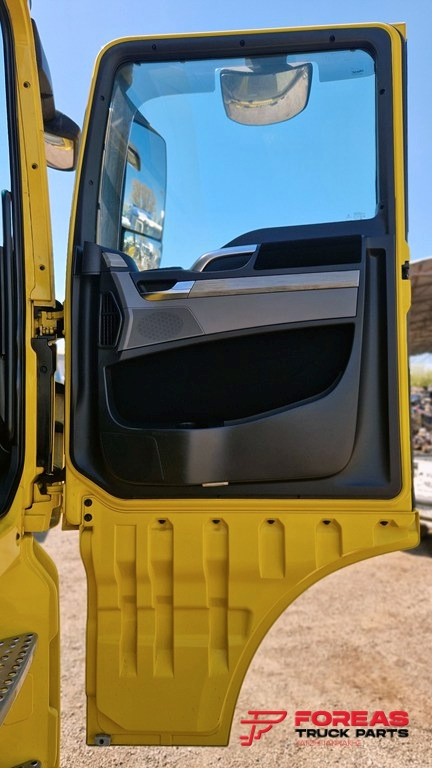 Tractor unit MAN TGX 26.500 6X2 EURO 6C – FOR SPARE PARTS: picture 16 Tractor unit MAN TGX 26.500 6X2 EURO 6C – FOR SPARE PARTS: picture 16