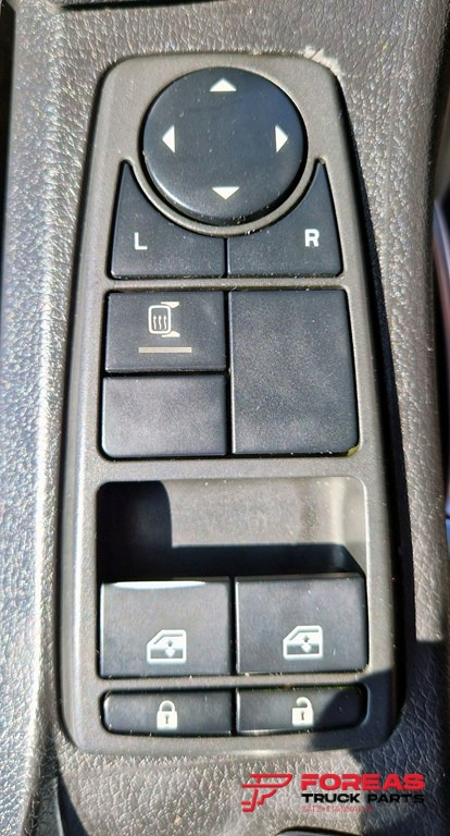 Tractor unit MAN TGX 26.500 6X2 EURO 6C – FOR SPARE PARTS: picture 32 Tractor unit MAN TGX 26.500 6X2 EURO 6C – FOR SPARE PARTS: picture 32