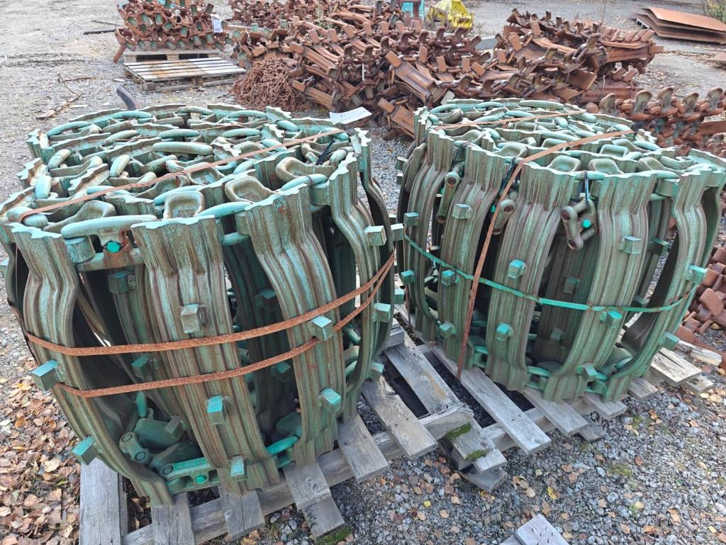 Clark TXSG Wheel Tracks - Track for Forestry equipment: picture 1 Clark TXSG Wheel Tracks - Track for Forestry equipment: picture 1