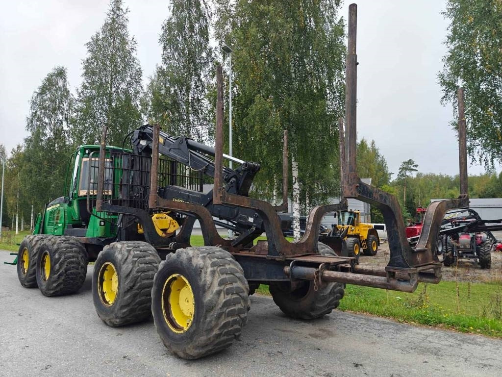 John Deere 1210 E - Forestry harvester: picture 3 John Deere 1210 E - Forestry harvester: picture 3