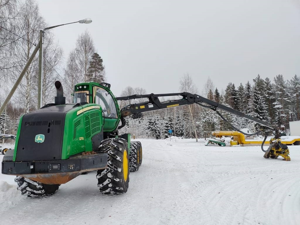 Forestry harvester John Deere 1270 G: picture 10 Forestry harvester John Deere 1270 G: picture 10