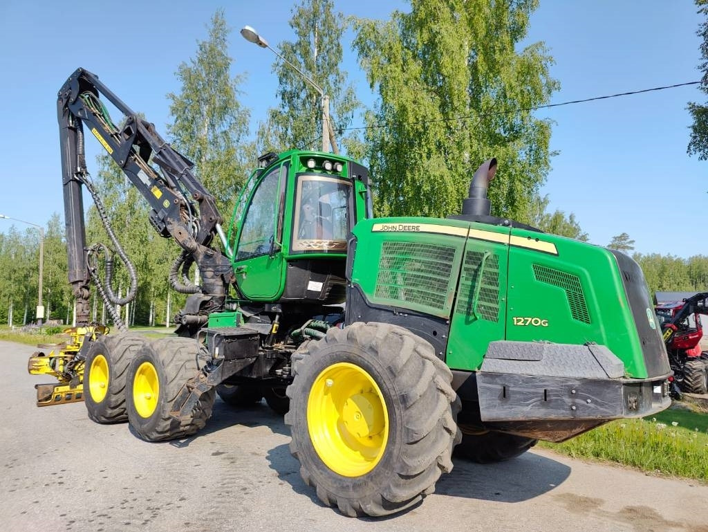 John Deere 1270 G - Forestry harvester: picture 3 John Deere 1270 G - Forestry harvester: picture 3