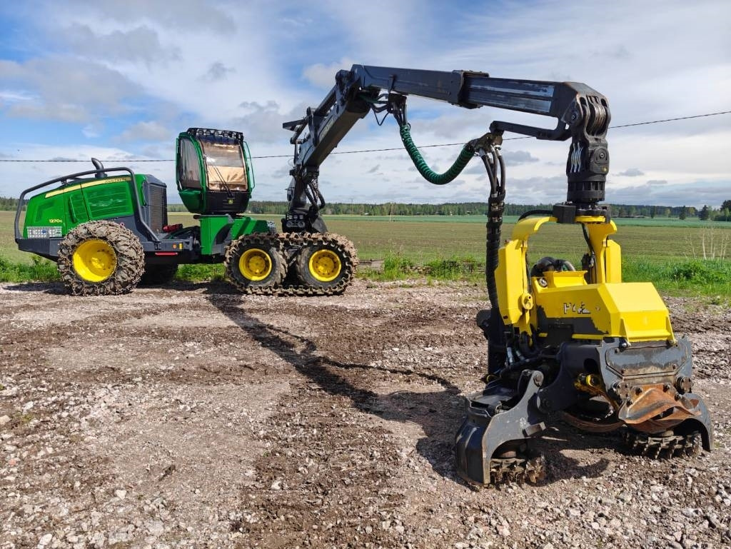 Forestry harvester John Deere 1270 G: picture 11 Forestry harvester John Deere 1270 G: picture 11