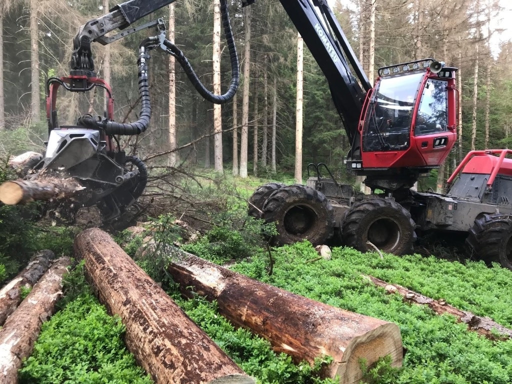 Komatsu 931XC - Forestry harvester: picture 5 Komatsu 931XC - Forestry harvester: picture 5