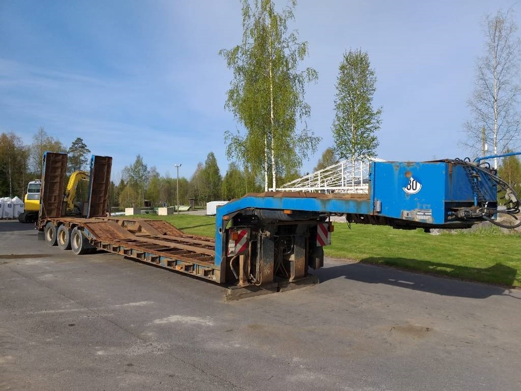 Langendorf Satbue 30/36 - Low loader semi-trailer: picture 3 Langendorf Satbue 30/36 - Low loader semi-trailer: picture 3