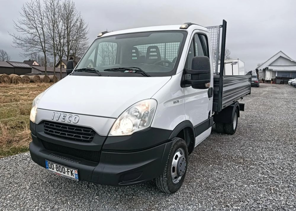 Iveco 35C13,35C12, 35C14, 35C15 - Tipper van: picture 4 Iveco 35C13,35C12, 35C14, 35C15 - Tipper van: picture 4