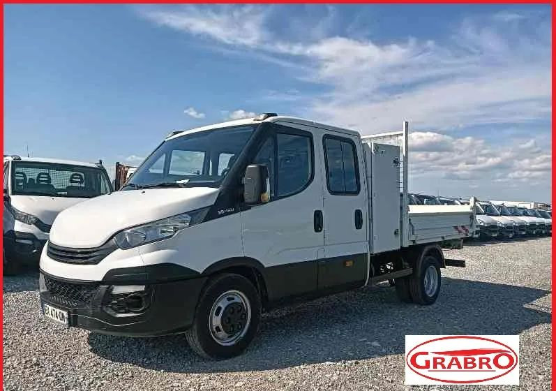 Iveco DAILY 35C14, 35C13, 35C12 - Combi van: picture 1 Iveco DAILY 35C14, 35C13, 35C12 - Combi van: picture 1
