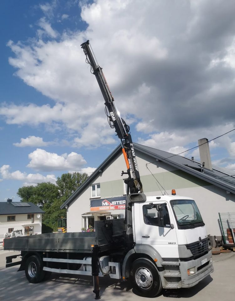 Dropside/ Flatbed truck, Crane truck Mercedes-Benz Atego 1823 żuraw HDS Atlas 105.2 koła 315/80R22,5: picture 8