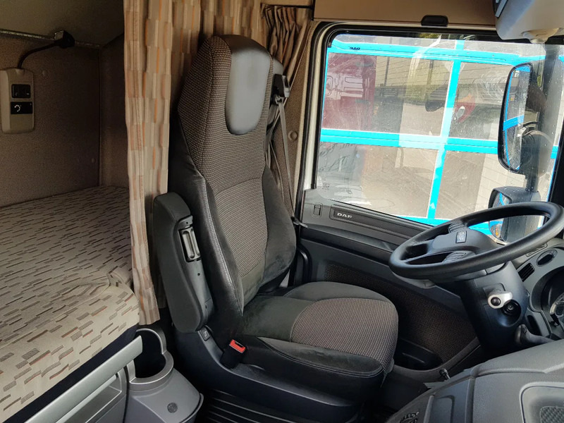 Tractor unit DAF XF 440 ADR AT FL EXII OX: picture 10