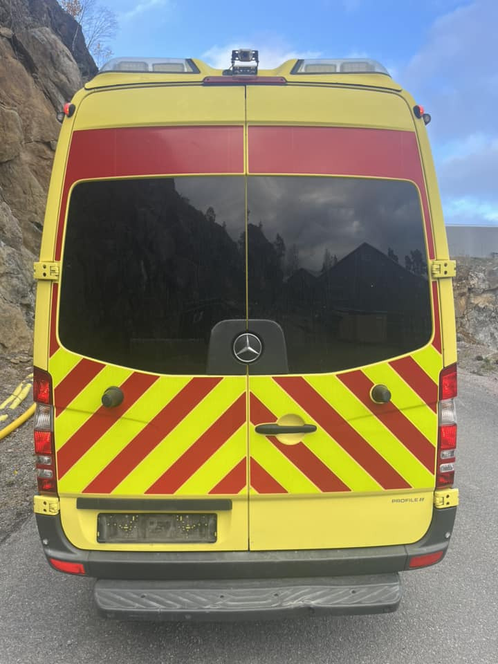 Mercedes-Benz Sprinter 319 - AMBULANCE / Krankenwagen leasing Mercedes-Benz Sprinter 319 - AMBULANCE / Krankenwagen: picture 7