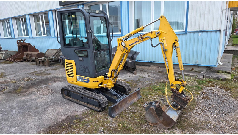 Komatsu PC14R - Mini excavator: picture 2 Komatsu PC14R - Mini excavator: picture 2