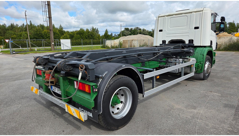 Scania P94 4X2 220 - Cable system truck: picture 3 Scania P94 4X2 220 - Cable system truck: picture 3