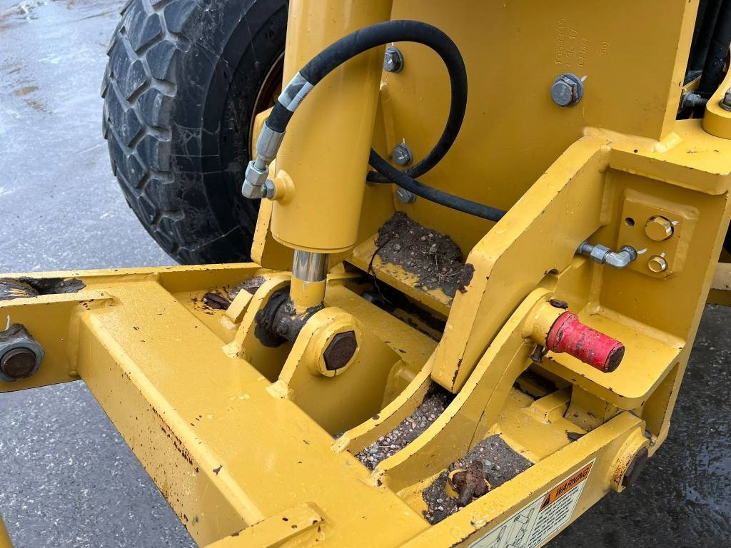 Grader CAT 140 M AWD: picture 29