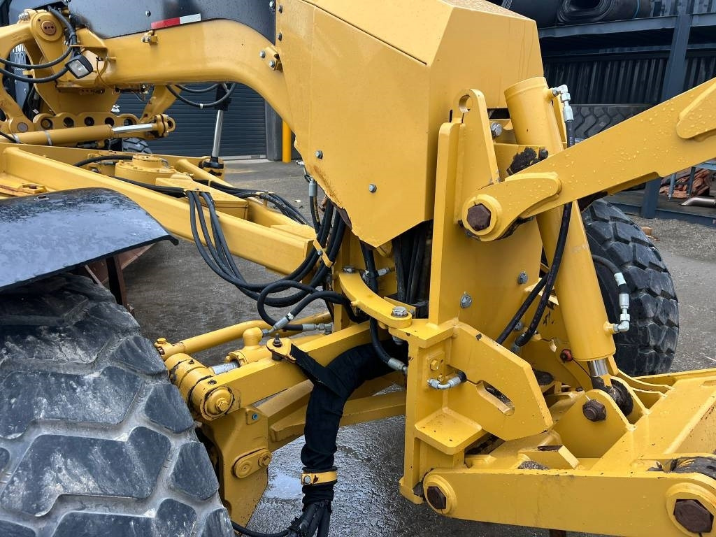 Grader CAT 140 M AWD: picture 32
