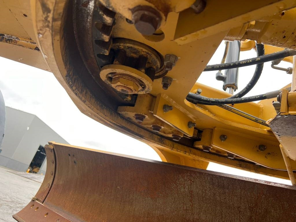 Grader CAT 140 M AWD: picture 25