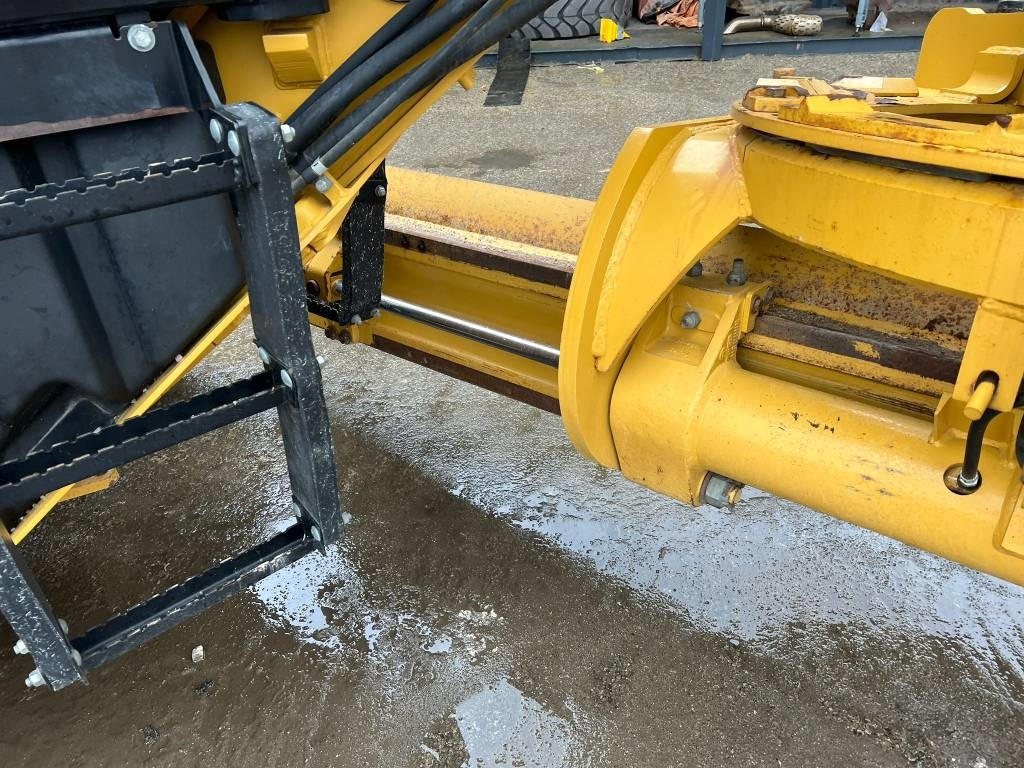 Grader CAT 140 M AWD: picture 26