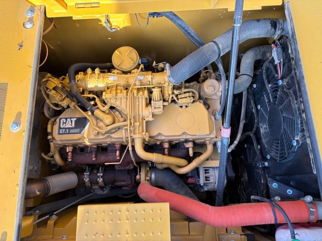 Crawler excavator CAT 323: picture 15