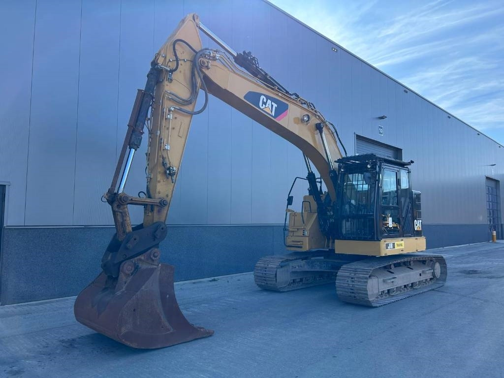 CAT 325 FL CR - Crawler excavator: picture 2 CAT 325 FL CR - Crawler excavator: picture 2