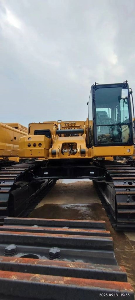CAT 374 - Crawler excavator: picture 5 CAT 374 - Crawler excavator: picture 5