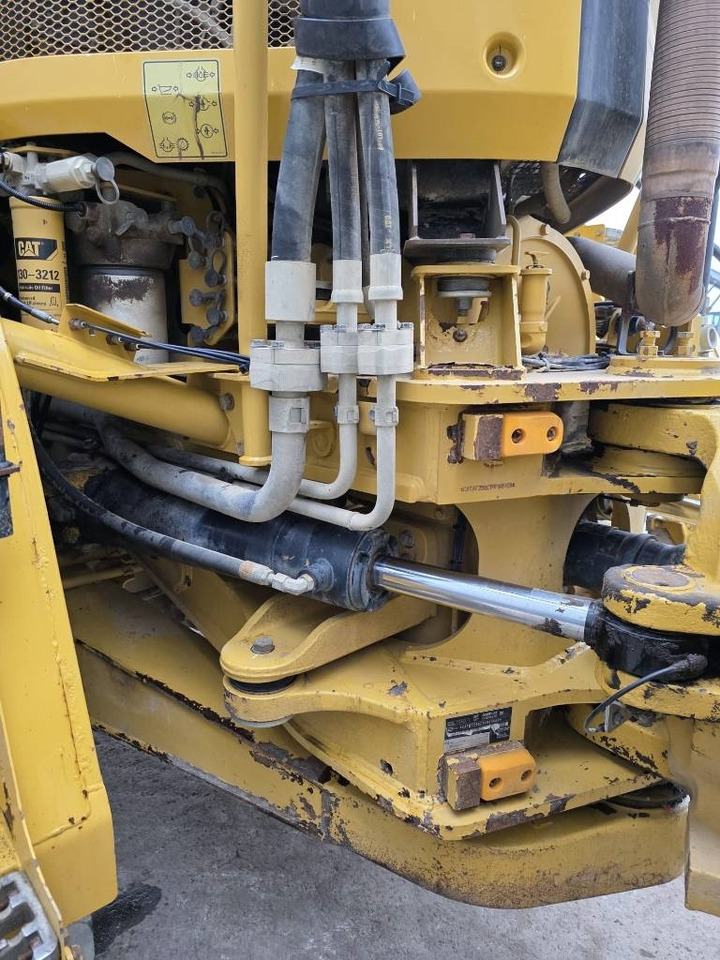 Articulated dumper CAT 735 B: picture 25