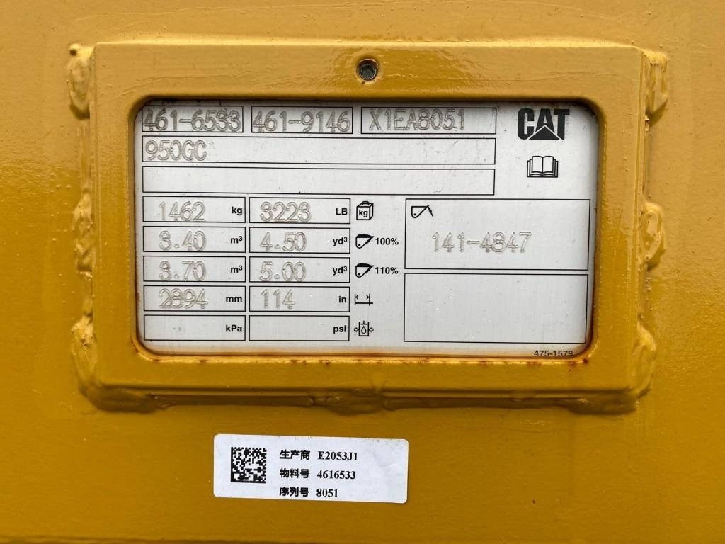 CAT 950 Bucket with Teeth - Bucket for Construction machinery: picture 2 CAT 950 Bucket with Teeth - Bucket for Construction machinery: picture 2