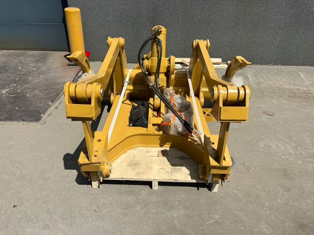 CAT D6T - D6R NEW RIPPER - Ripper for Construction machinery: picture 3 CAT D6T - D6R NEW RIPPER - Ripper for Construction machinery: picture 3
