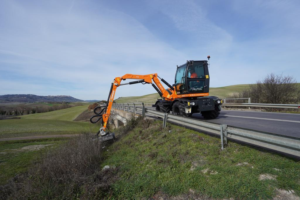 Energreen ILF Alpha F12 - Boom mower: picture 1 Energreen ILF Alpha F12 - Boom mower: picture 1