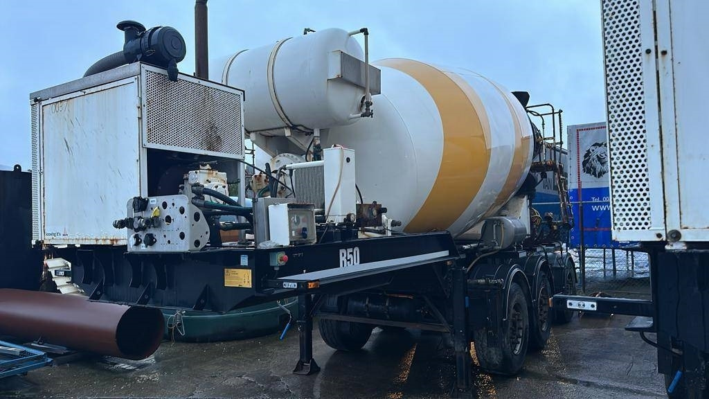 MOL 12 m3 3 aks betonipuolikas, omalla koneella - Concrete mixer semi-trailer: picture 2 MOL 12 m3 3 aks betonipuolikas, omalla koneella - Concrete mixer semi-trailer: picture 2