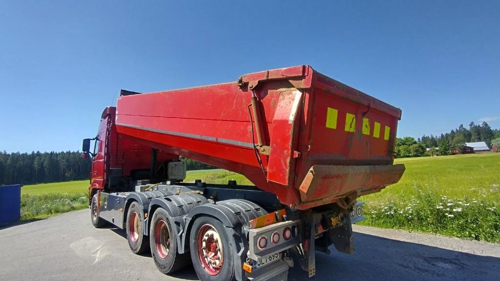 Volvo FH16 600 8x4 soralava - Tipper: picture 4 Volvo FH16 600 8x4 soralava - Tipper: picture 4