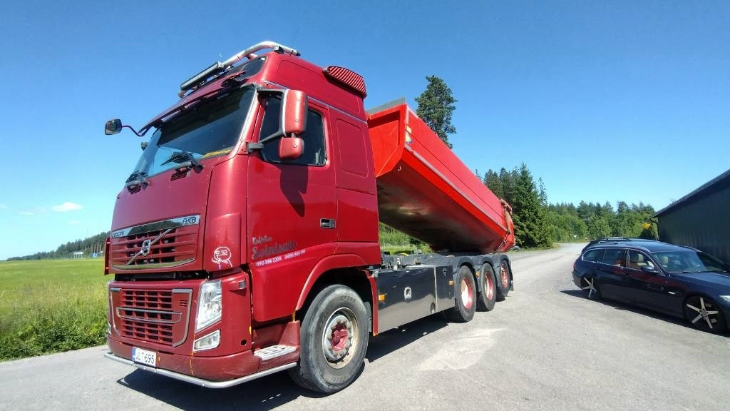 Volvo FH16 600 8x4 soralava - Tipper: picture 1 Volvo FH16 600 8x4 soralava - Tipper: picture 1