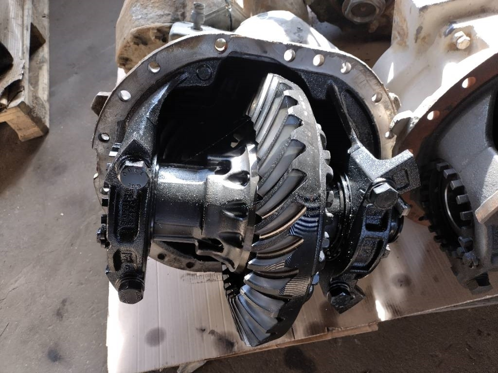 Volvo RTS2370A - Axle and parts for Truck: picture 3 Volvo RTS2370A - Axle and parts for Truck: picture 3