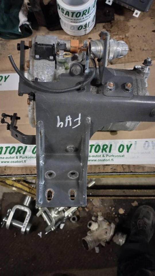 Volvo taukoilmastointi kompura - Electrical system for Truck: picture 2 Volvo taukoilmastointi kompura - Electrical system for Truck: picture 2