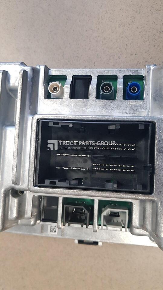 IVECO IVECO STRALIS EURO6 navi system, navigation system, multimedia system, radio audio control 5802403831, 5801677506 - Navigation system for Truck: picture 5 IVECO IVECO STRALIS EURO6 navi system, navigation system, multimedia system, radio audio control 5802403831, 5801677506 - Navigation system for Truck: picture 5