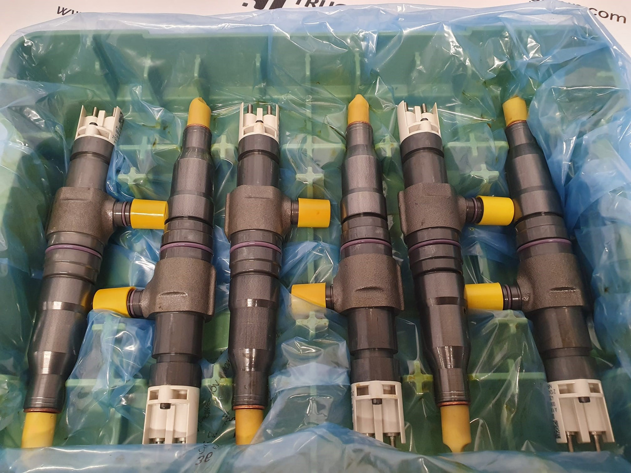 Mercedes Benz Atego OM936LA euro6 injector new or remanufactured 9360701787, 9360702187, 9361787, 9362187, OM936LA, 6 cylinder engine, OM934LA, 4 cylinder engine, BEBJ1C01001, BEBJ1C01002, 9360702187 - Injector for Truck: picture 3 Mercedes Benz Atego OM936LA euro6 injector new or remanufactured 9360701787, 9360702187, 9361787, 9362187, OM936LA, 6 cylinder engine, OM934LA, 4 cylinder engine, BEBJ1C01001, BEBJ1C01002, 9360702187 - Injector for Truck: picture 3