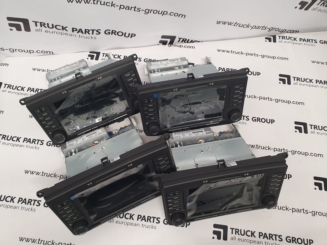 Scania T, P, G, R, L series EURO6, EURO 6 emission standard series multimedia navigation system HU scania AUS4 STD DAB, NAVI system, Harman / Becker 2594720, 2735760, 2635711, 2783088, infotainment sy - Navigation system for Truck: picture 1 Scania T, P, G, R, L series EURO6, EURO 6 emission standard series multimedia navigation system HU scania AUS4 STD DAB, NAVI system, Harman / Becker 2594720, 2735760, 2635711, 2783088, infotainment sy - Navigation system for Truck: picture 1