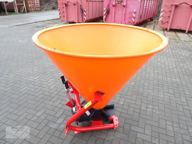 Dexwal Salzstreuer Düngerstreuer Streuer Trichterstreuer 500 Liter - Sand/ Salt spreader: picture 4 Dexwal Salzstreuer Düngerstreuer Streuer Trichterstreuer 500 Liter - Sand/ Salt spreader: picture 4