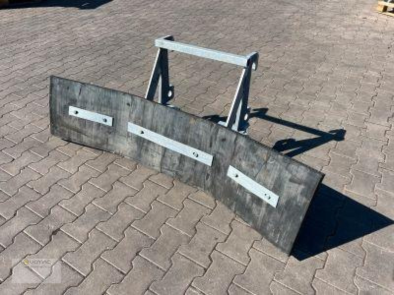 Vemac Gummischieber 200 Schäffer Futterschieber, Gülleschieber, Schneeschild - Blade for Agricultural machinery: picture 1 Vemac Gummischieber 200 Schäffer Futterschieber, Gülleschieber, Schneeschild - Blade for Agricultural machinery: picture 1