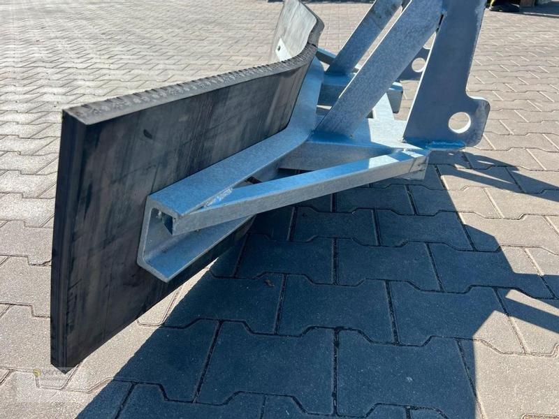 Vemac Gummischieber 260 Schäffer Futterschieber, Gülleschieber, Schneeschild - Blade for Agricultural machinery: picture 5 Vemac Gummischieber 260 Schäffer Futterschieber, Gülleschieber, Schneeschild - Blade for Agricultural machinery: picture 5