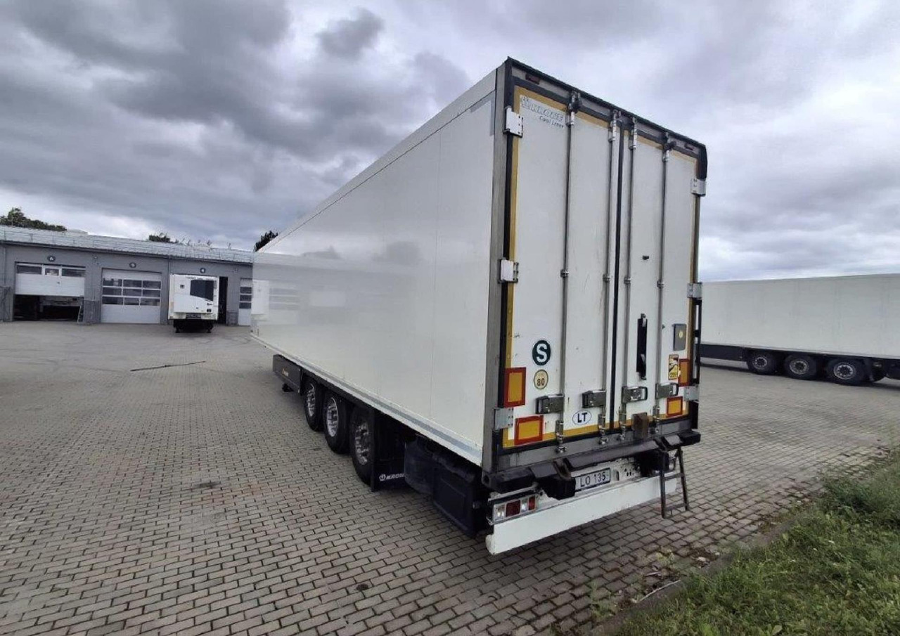 2018 Krone SDR Double Deck Cool Liner FP60 ThermoKing SLXi 300 Lifting Axle - Refrigerator semi-trailer: picture 2 2018 Krone SDR Double Deck Cool Liner FP60 ThermoKing SLXi 300 Lifting Axle - Refrigerator semi-trailer: picture 2