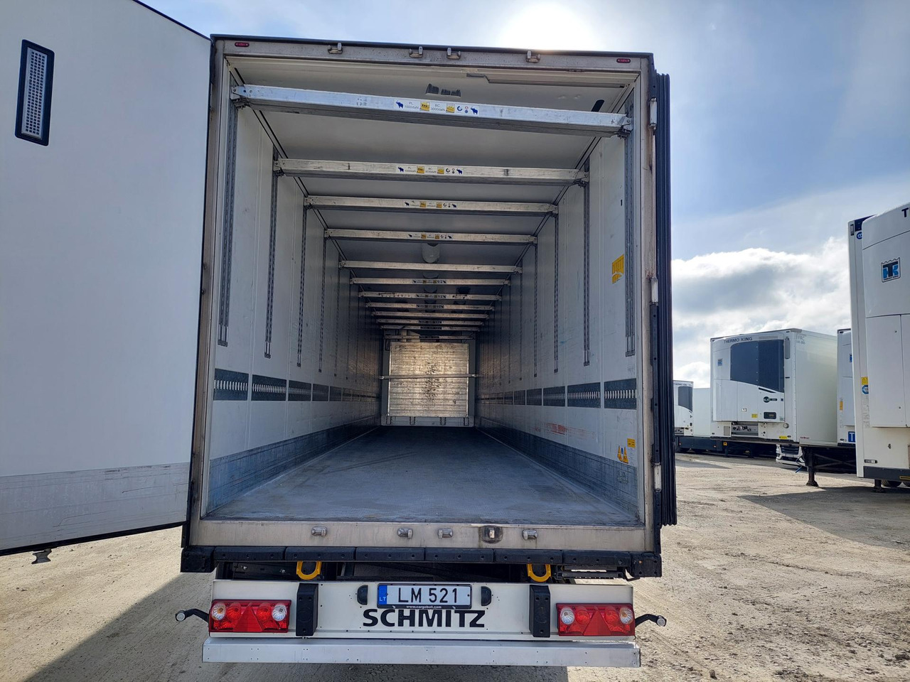2018 Schmitz Cargobull Double Deck FP 60 ThermoKing SLXi 300 Lifting Axle - Refrigerator semi-trailer: picture 4 2018 Schmitz Cargobull Double Deck FP 60 ThermoKing SLXi 300 Lifting Axle - Refrigerator semi-trailer: picture 4