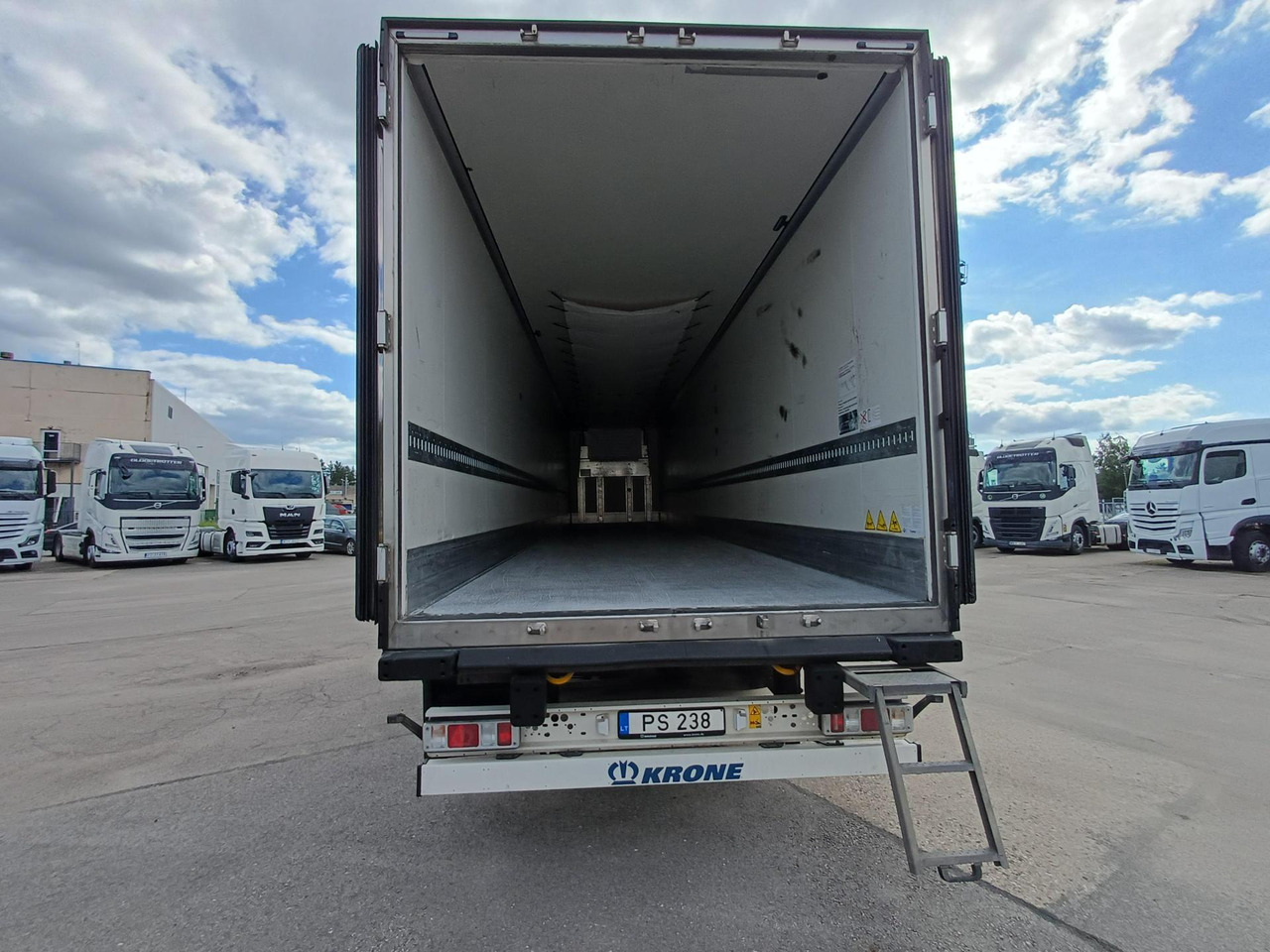 2022 Krone SDR Cool Liner FP 60 ThermoKing SLXi 300 - Refrigerator semi-trailer: picture 5 2022 Krone SDR Cool Liner FP 60 ThermoKing SLXi 300 - Refrigerator semi-trailer: picture 5