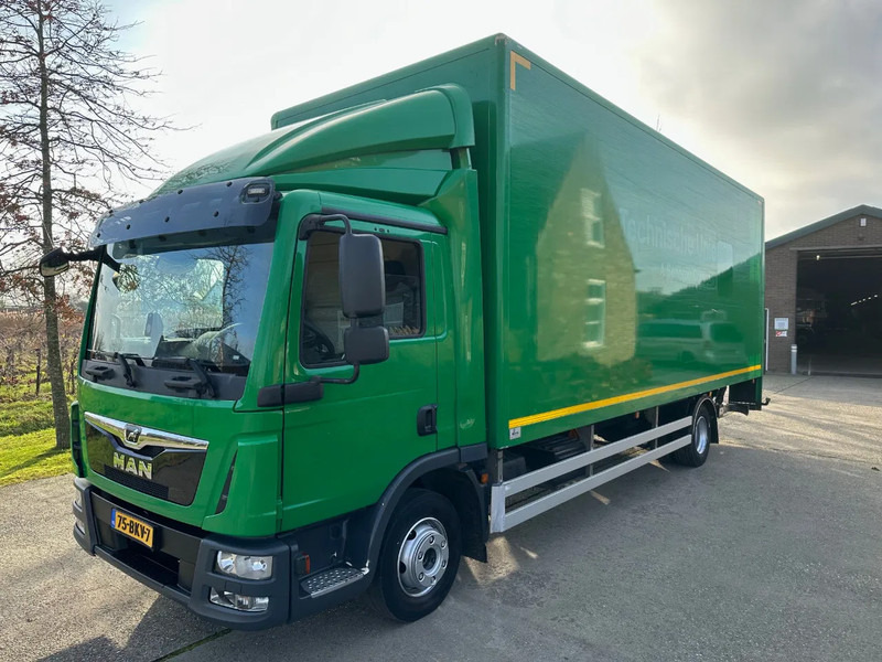 MAN TGL 12.220 / NL TRUCK / 12T / BOX+LIFT 2000kg+SIDE DOOR / AIRCO - Box truck: picture 1 MAN TGL 12.220 / NL TRUCK / 12T / BOX+LIFT 2000kg+SIDE DOOR / AIRCO - Box truck: picture 1