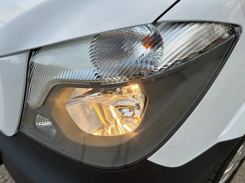 Mercedes-Benz Sprinter 313 CDI / L2H2 / AUTOMAAT / NL BUS / 130 PK / 2-ZITS / CC / AIRCO / CAMERA - Panel van: picture 4 Mercedes-Benz Sprinter 313 CDI / L2H2 / AUTOMAAT / NL BUS / 130 PK / 2-ZITS / CC / AIRCO / CAMERA - Panel van: picture 4