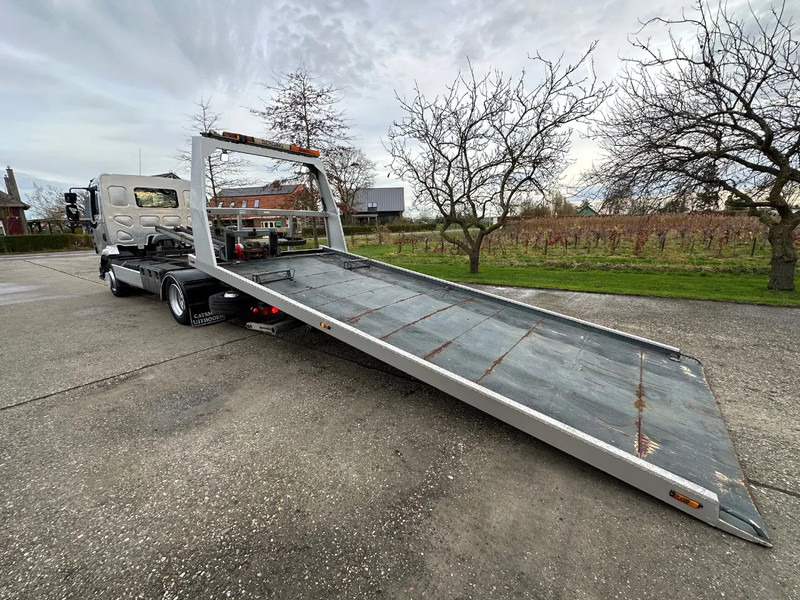 Renault Midlum 240 / NL TRUCK / MANUAL / RECOVERY / HYDRAULIC LIFT / H-FRAME / WINCH / 3 SEATS / - Tow truck: picture 3 Renault Midlum 240 / NL TRUCK / MANUAL / RECOVERY / HYDRAULIC LIFT / H-FRAME / WINCH / 3 SEATS / - Tow truck: picture 3