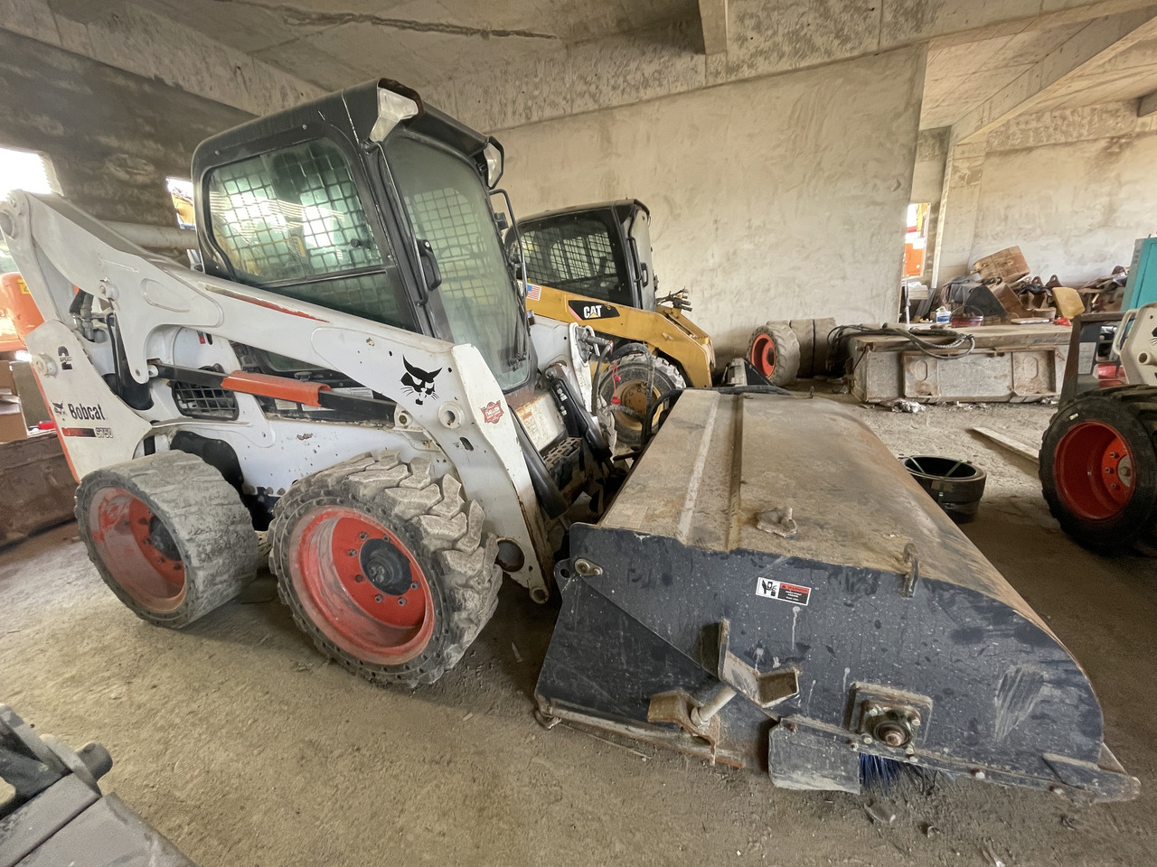 Bobcat S750 - Skid steer loader: picture 1 Bobcat S750 - Skid steer loader: picture 1